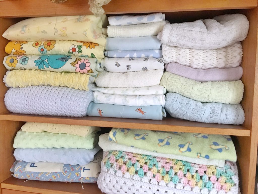 Guest Room Ideas - Vintage Blanket Storage